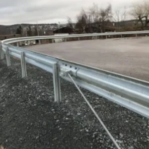 Latest company case about Arab Client Imports Hot Dip Galvanized W-Beam Guardrails for Highway Safety Infrastructure Project